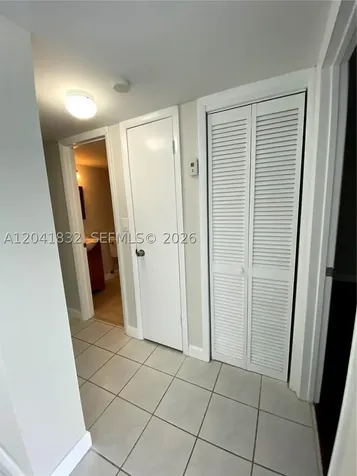 9280 Fontainebleau Bl Miami FL 33172