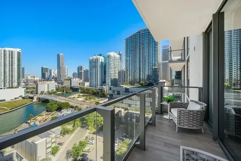 88 SW 7th Street Miami FL 33130