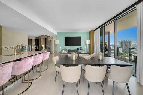 88 SW 7th Street Miami FL 33130