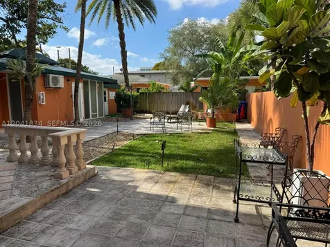 1033 NW 6th Street Miami FL 33136