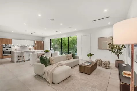 2225 SW 18th Avenue Miami FL 33145