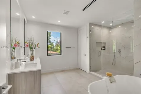 2225 SW 18th Avenue Miami FL 33145