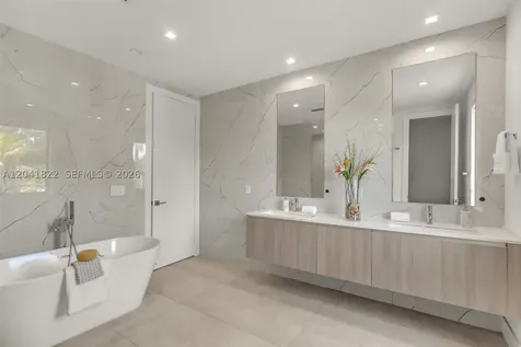 2225 SW 18th Avenue Miami FL 33145