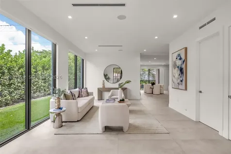 2225 SW 18th Avenue Miami FL 33145
