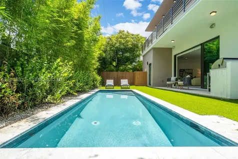 2225 SW 18th Avenue Miami FL 33145