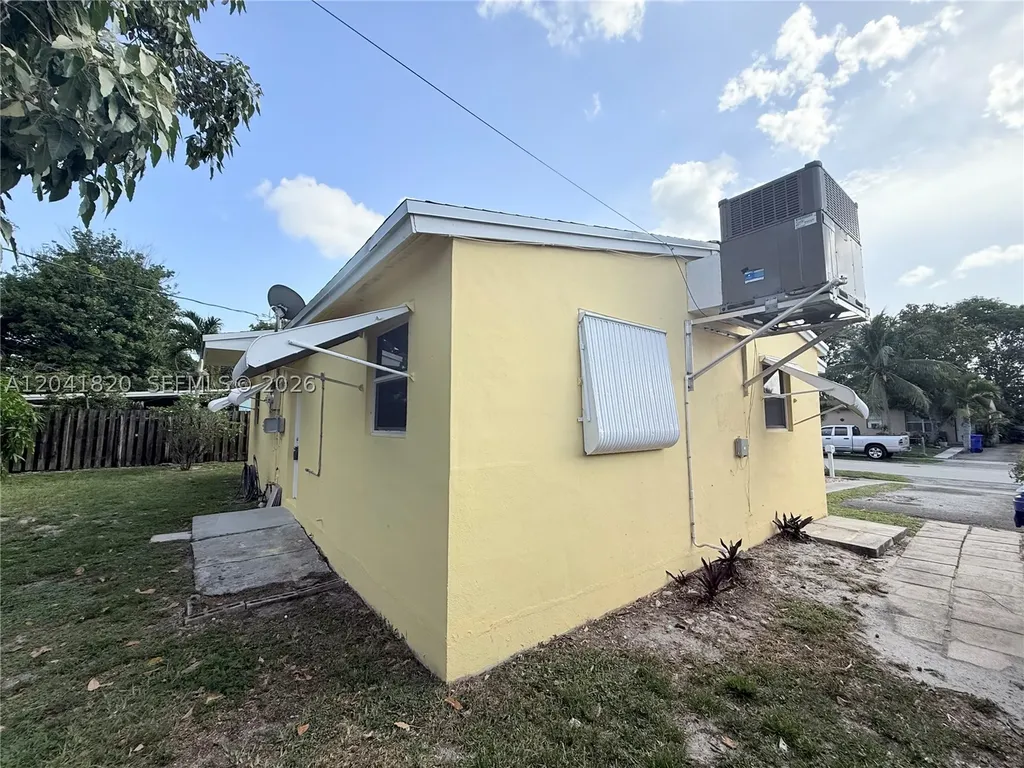 1311 N 69th Avenue Hollywood FL 33024