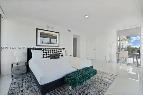 9261 E Bay Harbor Drive Bay Harbor Islands FL 33154