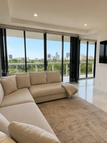 3640 Yacht Club Drive Aventura FL 33180
