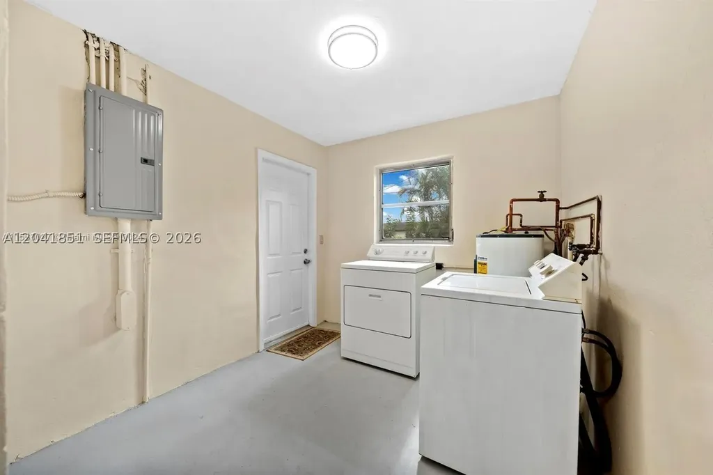 7532 Farragut Street Hollywood FL 33024
