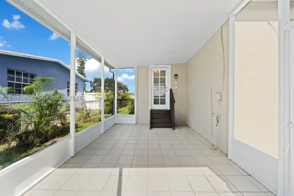 7532 Farragut Street Hollywood FL 33024