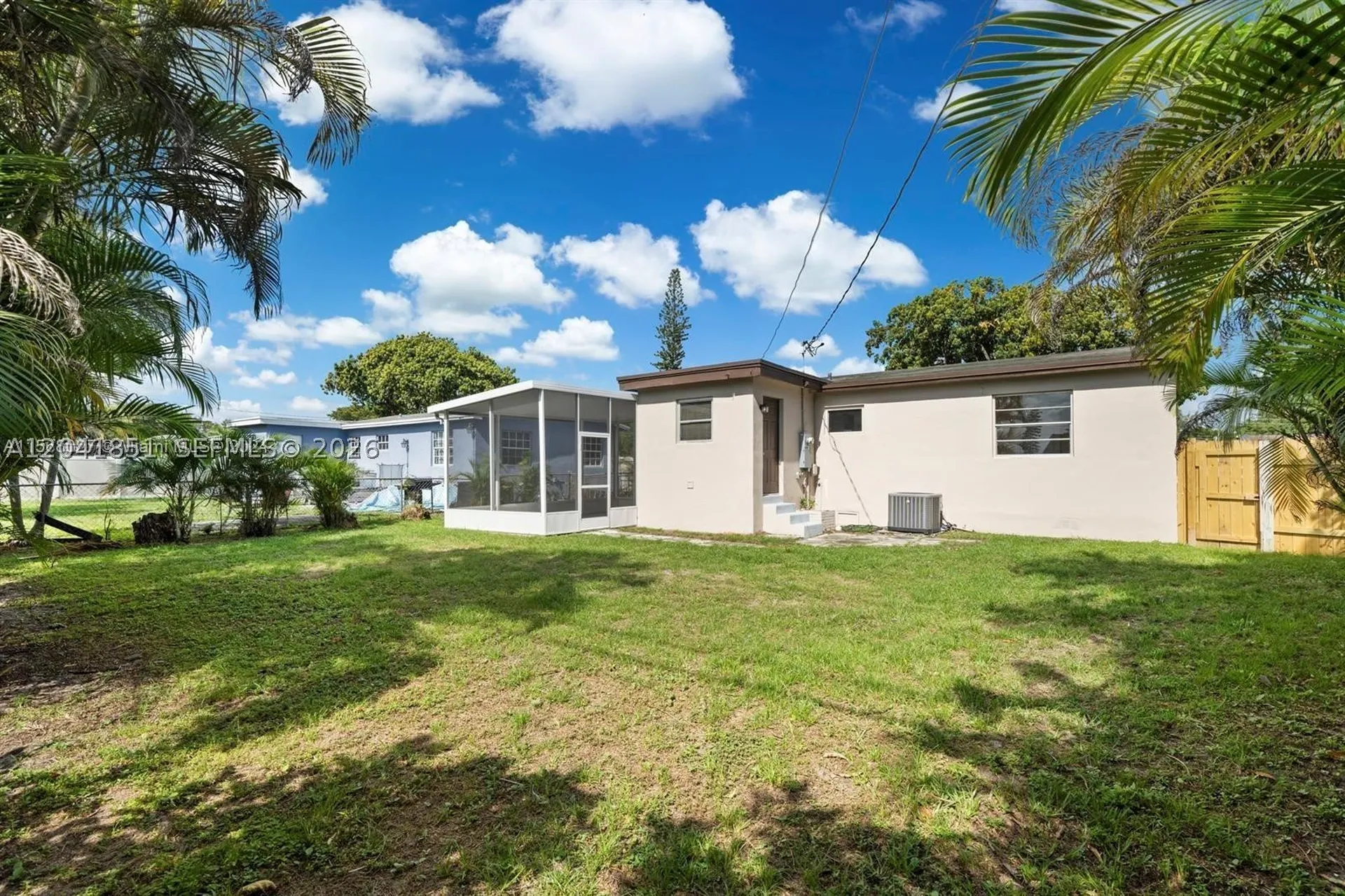 7532 Farragut Street Hollywood FL 33024
