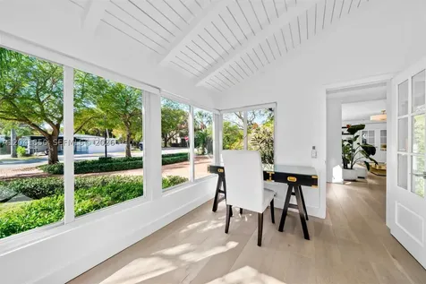 939 W 47th Court Miami Beach FL 33140
