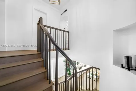 939 W 47th Court Miami Beach FL 33140