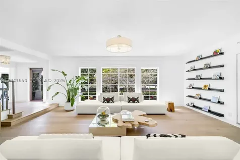 939 W 47th Court Miami Beach FL 33140