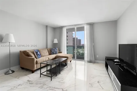 1800 N Bayshore Drive Miami FL 33132
