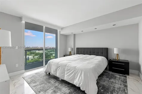 1800 N Bayshore Drive Miami FL 33132