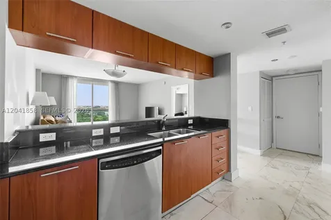 1800 N Bayshore Drive Miami FL 33132
