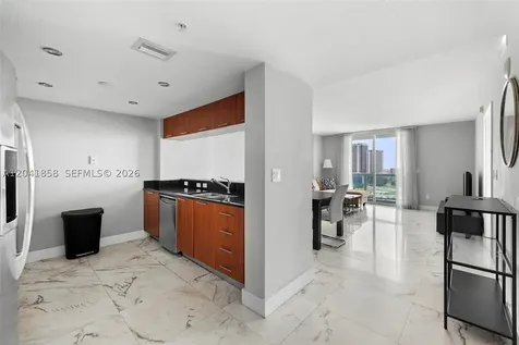 1800 N Bayshore Drive Miami FL 33132