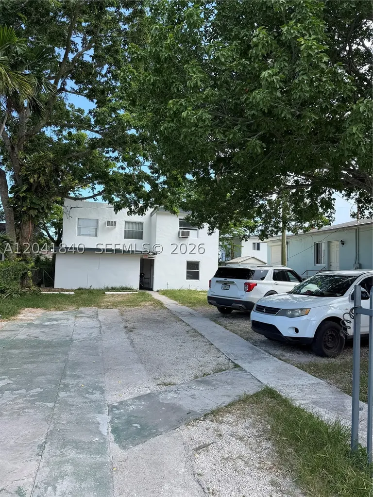 1832 NW 46th Street Miami FL 33142