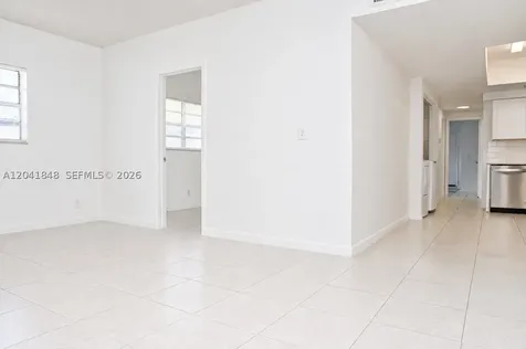 411 SE 10th Street Hallandale Beach FL 33009