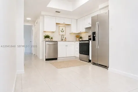 411 SE 10th Street Hallandale Beach FL 33009