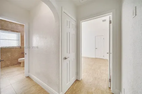 4136 SW 14th Street Miami FL 33134
