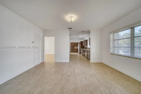 4136 SW 14th Street Miami FL 33134