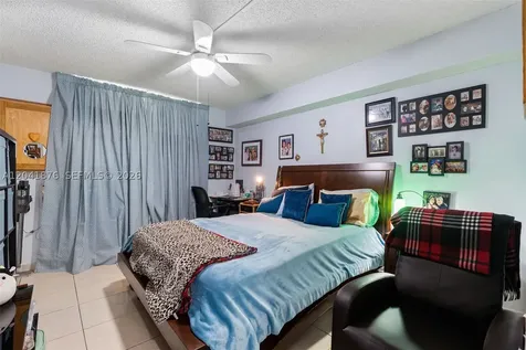 2075 SW 122nd Avenue Miami FL 33175
