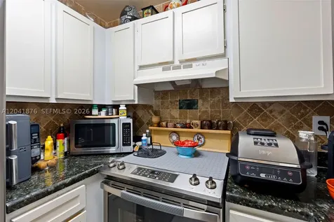 2075 SW 122nd Avenue Miami FL 33175