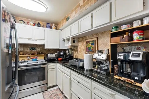 2075 SW 122nd Avenue Miami FL 33175