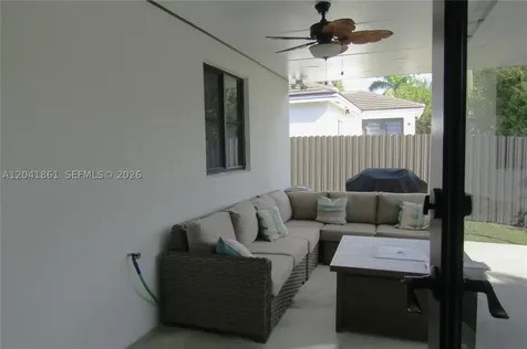 16825 SW 109th Place Miami FL 33157