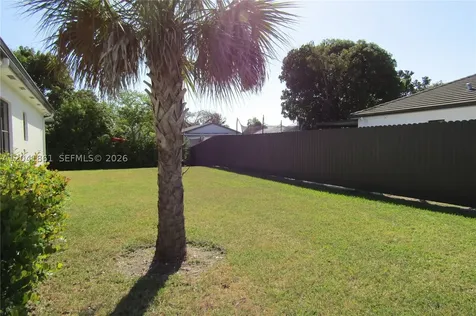 16825 SW 109th Place Miami FL 33157
