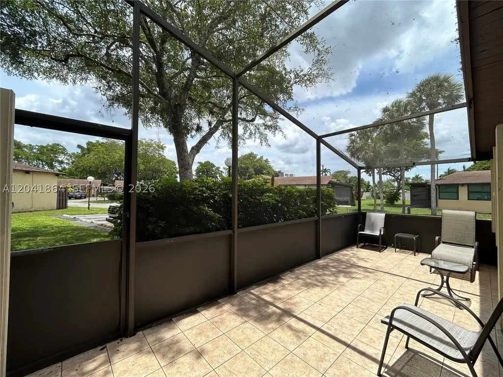 500 Briarwood Circle Hollywood FL 33024