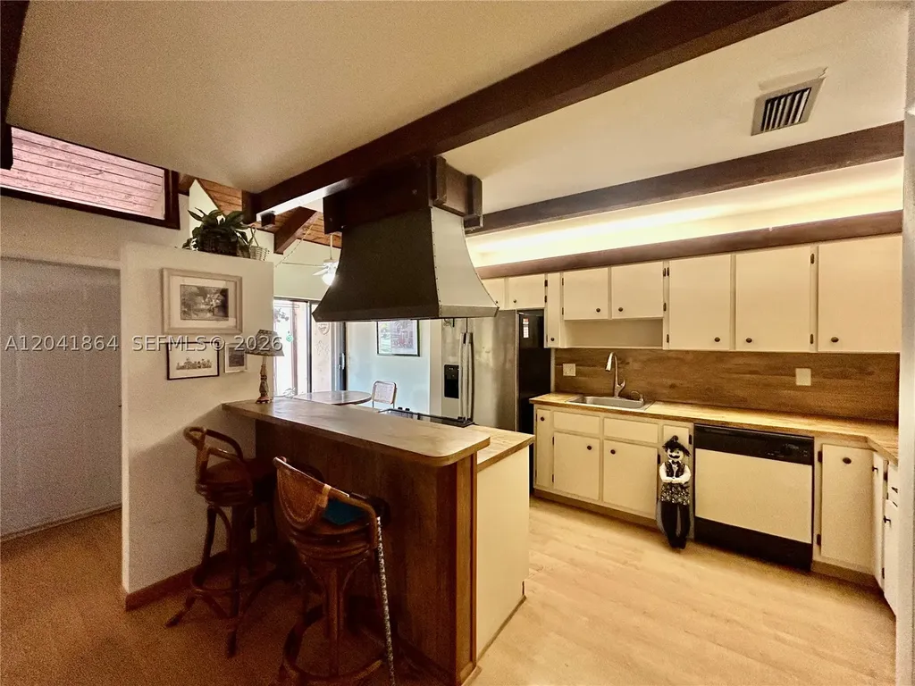 500 Briarwood Circle Hollywood FL 33024