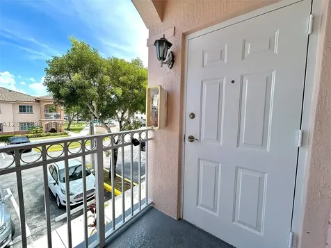 1270 SE 28th Court Homestead FL 33035