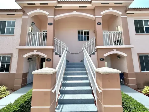 1270 SE 28th Court Homestead FL 33035