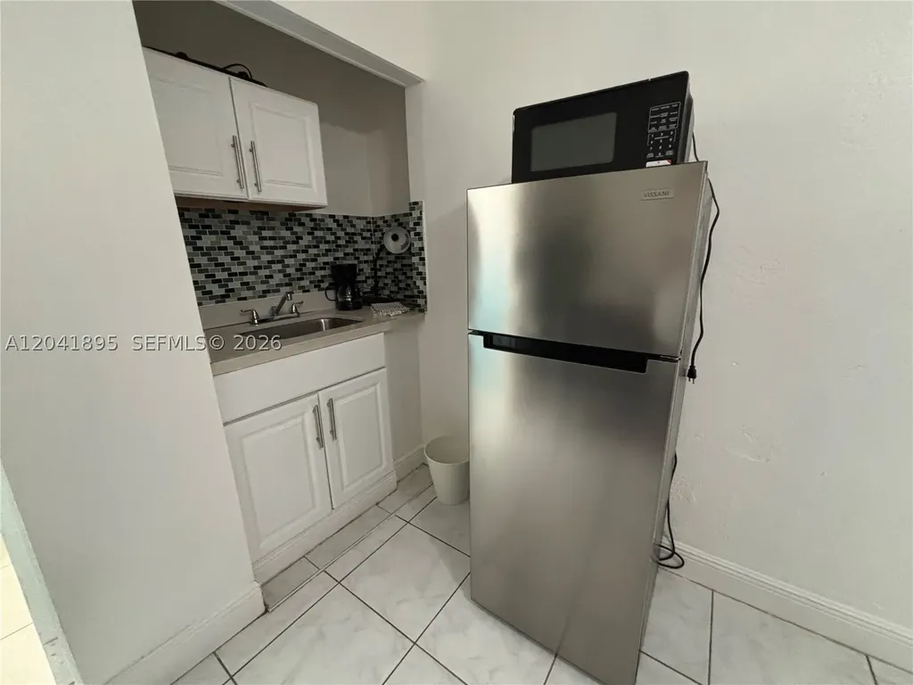 1843 Dewey Street Hollywood FL 33020