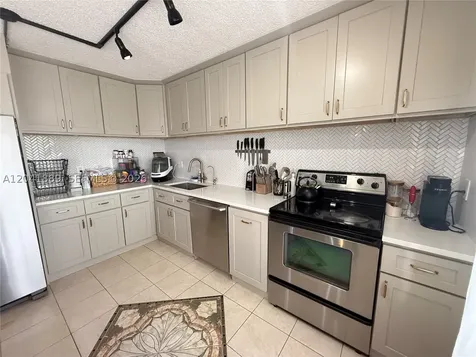 17000 NW 67th Avenue Hialeah FL 33015