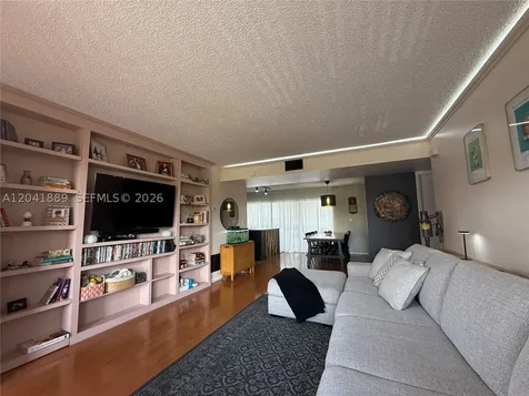 17000 NW 67th Avenue Hialeah FL 33015