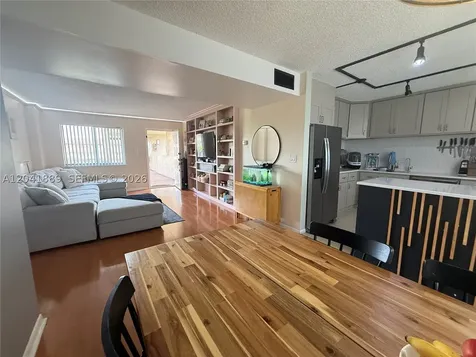 17000 NW 67th Avenue Hialeah FL 33015