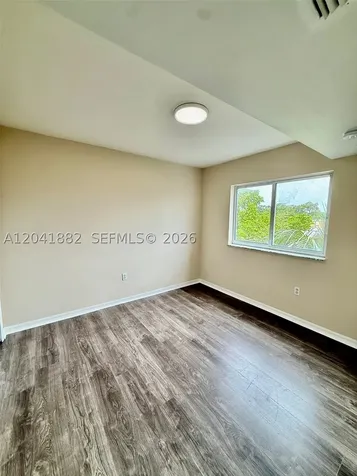 2475 NW 16th Street Road Miami FL 33125