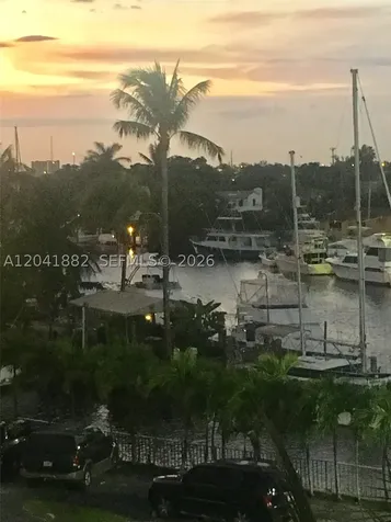 2475 NW 16th Street Road Miami FL 33125