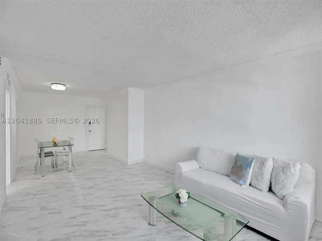 2501 S Ocean Drive Hollywood FL 33019