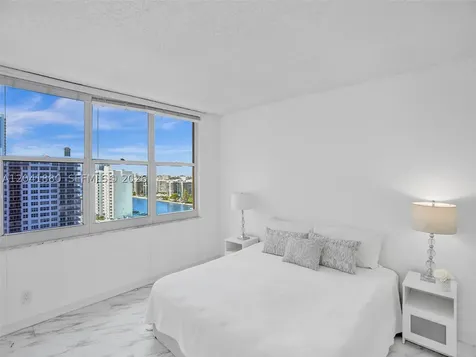 2501 S Ocean Drive Hollywood FL 33019