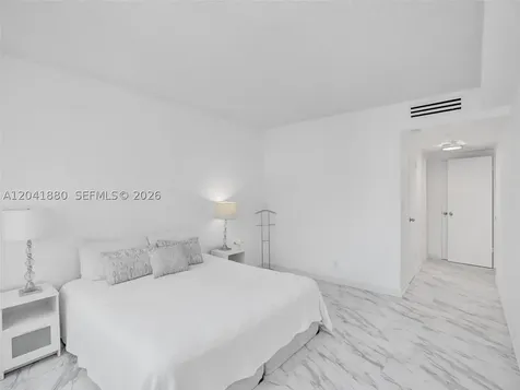 2501 S Ocean Drive Hollywood FL 33019