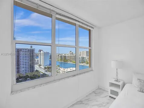 2501 S Ocean Drive Hollywood FL 33019
