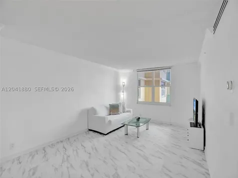 2501 S Ocean Drive Hollywood FL 33019