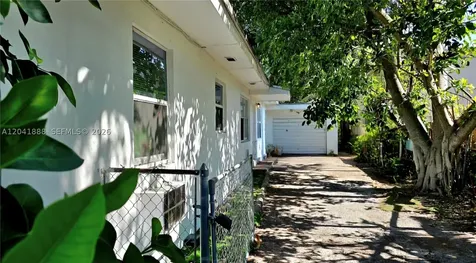 241 NW 32nd Street Miami FL 33127