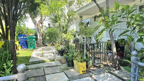 241 NW 32nd Street Miami FL 33127