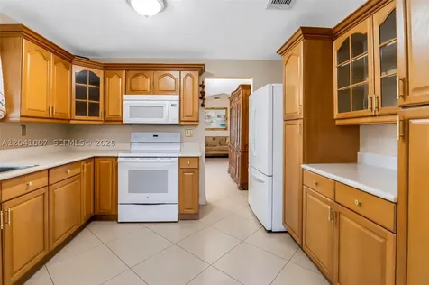 19240 NW 60th Court Hialeah FL 33015